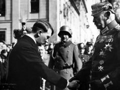640px-Bundesarchiv_Bild_183-S38324,_Tag_von_Potsdam,_Adolf_Hitler,_Paul_v._Hindenburg