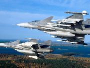 JAS 39 Gripen med full våpenlast.