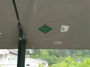 Klistremerker på Strai