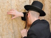 Verdensjødedommen skriker etter forbud mot de som våger å belyse jødiske ritualer