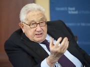 Henry Kissinger er død
