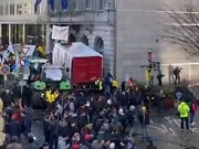 Bondehær beleiret Europaparlamentet