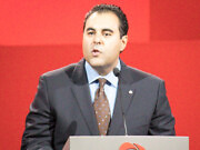 PST vil slå ned på kritikk mot politikere