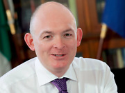 Irlenderne reiser seg mot dekadente grunnlovsendringer