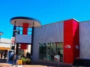 Kunder må bestå kurs i «antirasisme» for å få rabatt