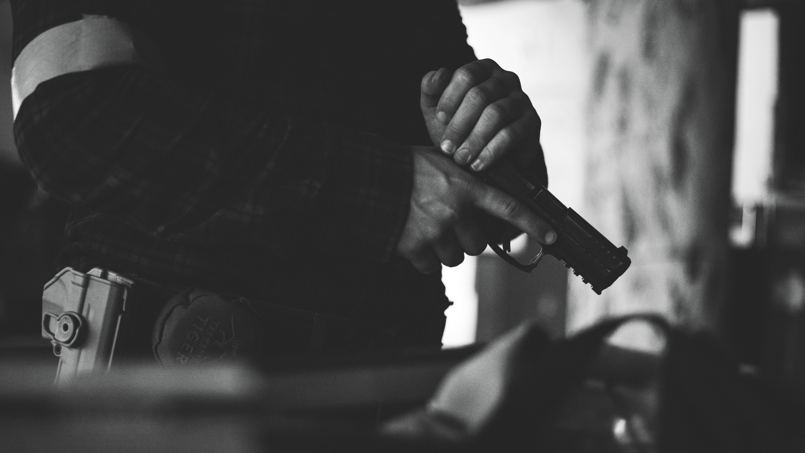 https://unsplash.com/photos/grayscale-photo-of-person-holding-smartphone-xMVV63LFDxM