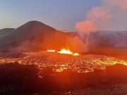 Nytt vulkanutbrudd på Island – lava spruter ut av sprekker
