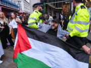 Hundrevis av anti-israelske demonstranter arrestert i London