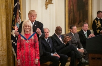 Trump hyllet sin jødiske hovedfinansiør: – Israel først