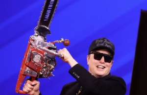 Elon Musk er nå verdens første dollarbillionær