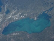 Canada svarer USA med straffetoll – Trump truer med navnebytte på innsjø