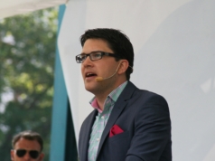 Åkesson ser ingen problemer med folkeutbyttet